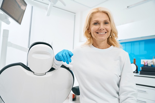 When To See A Dentist For Denture Repair